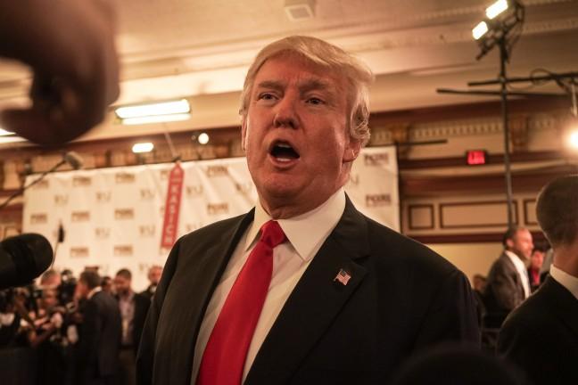 Trump signs executive order looking to put 'America first' in Kenosha visit